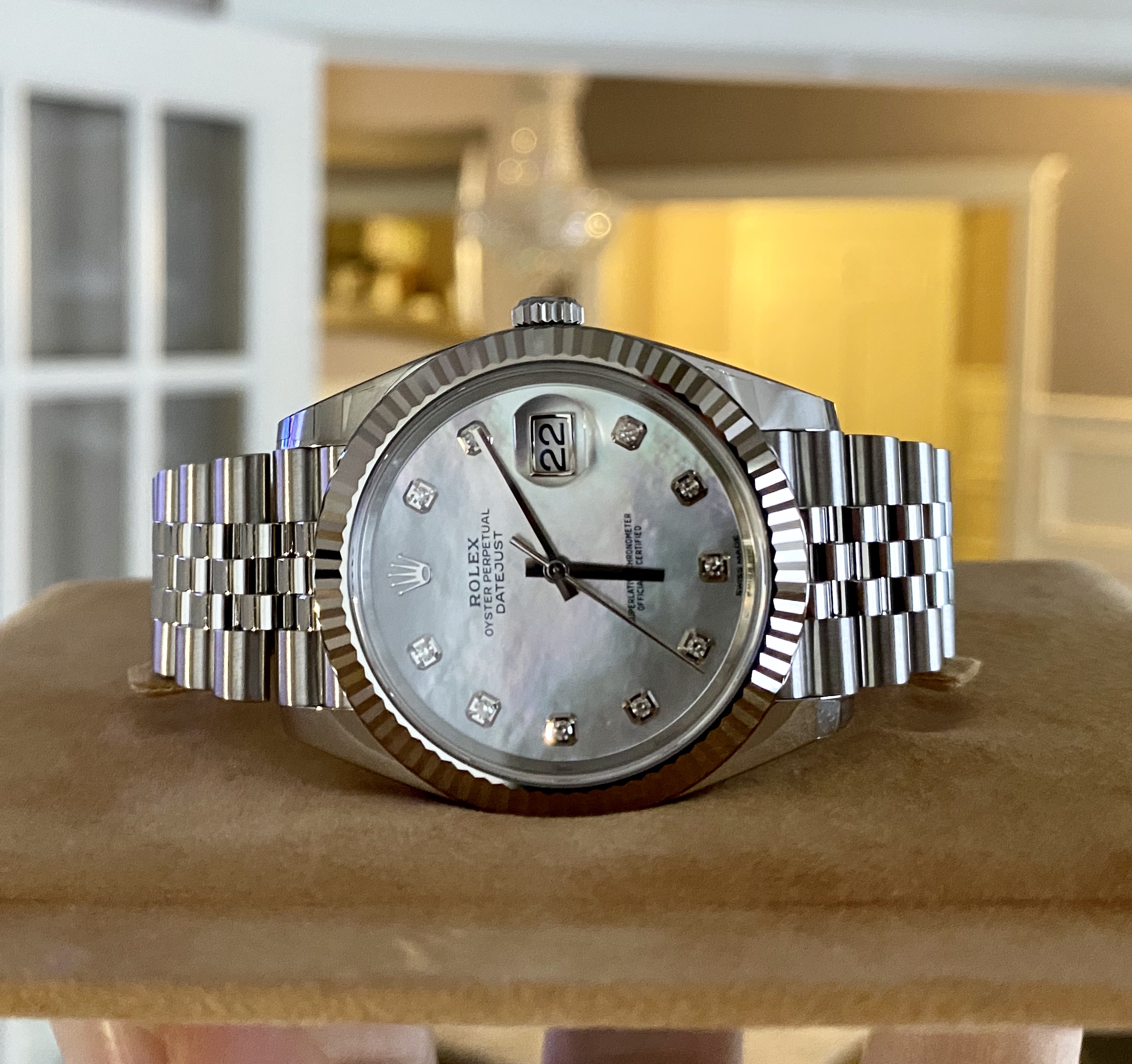 rolex datejust 41 mother of pearl